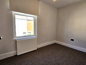 Bedroom- click for photo gallery